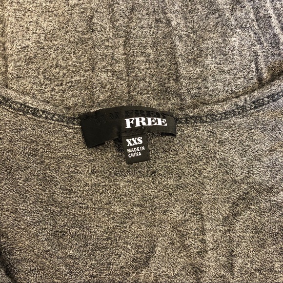 Wilfred free tshirt - Picture 3 of 3